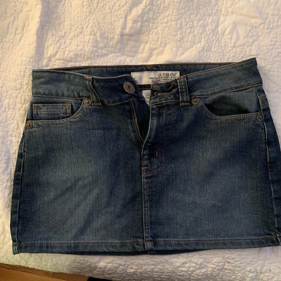 Guess Denim mini skirt & summer blouse - Picture 4 of 7